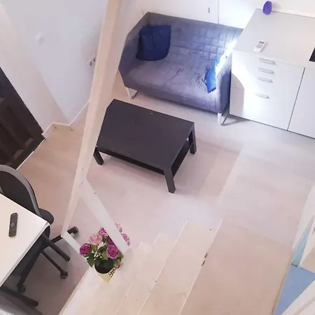 Triana Riverside B Apartment